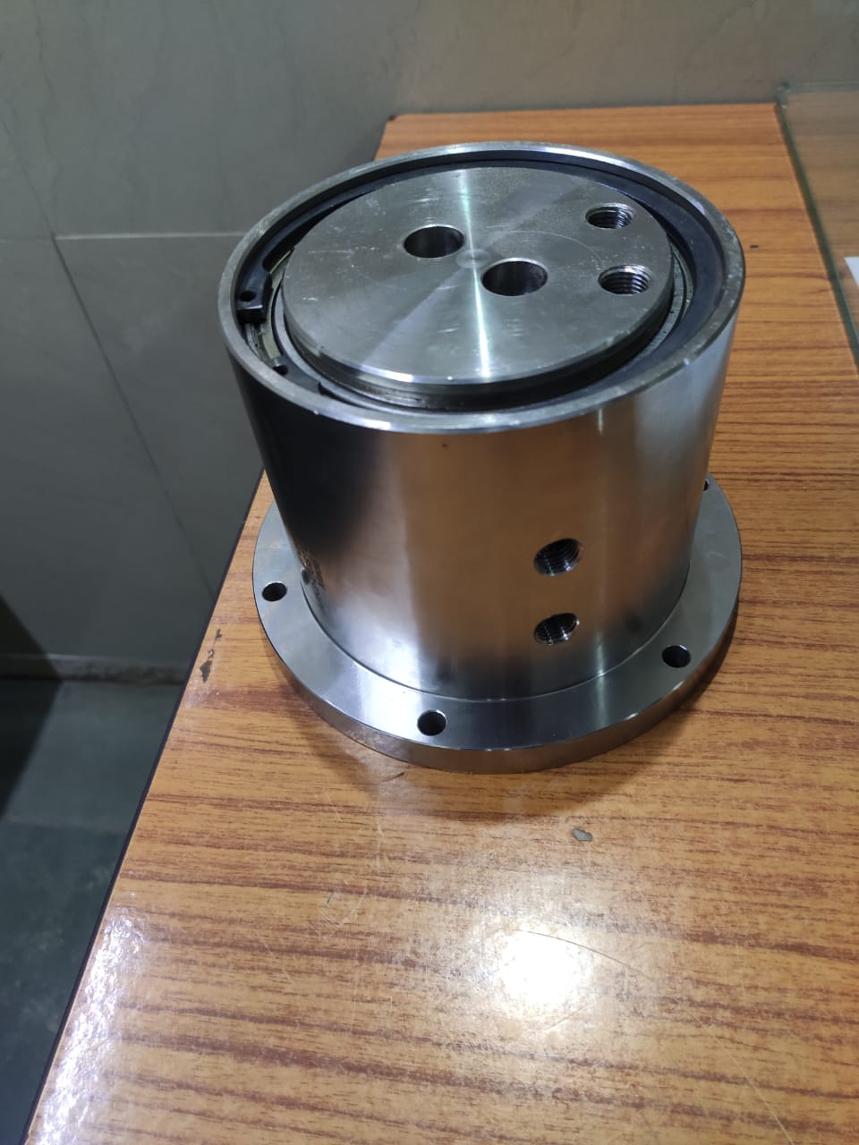 Custom rotary union